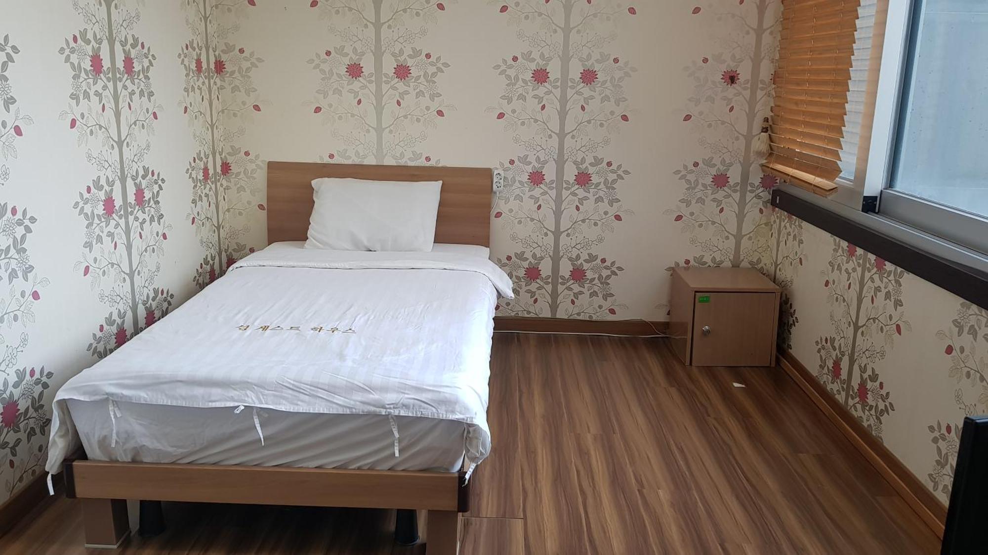 Seom Guesthouse Seogwipo Extérieur photo